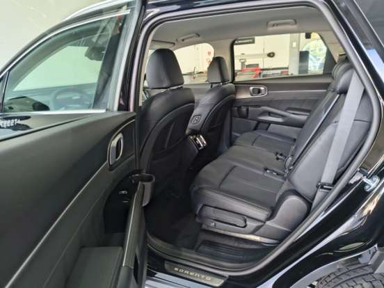 KIA-SORENTO-2025