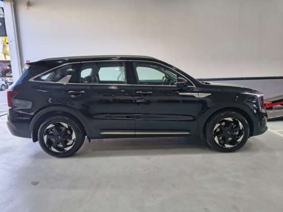 KIA-SORENTO-2.2 TURBO DIESEL EX AWD DCT KIA-SORENTO-2025
