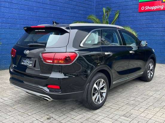 KIA-SORENTO-2.4 16V GASOLINA EX 7L AUTOMÁTICO KIA-SORENTO-2018