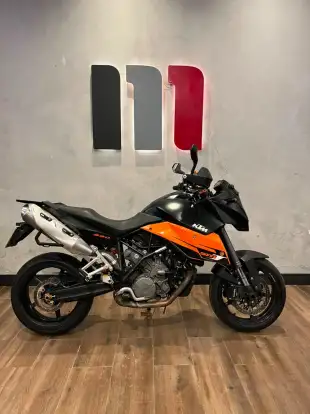 KTM-SUPERMOTO 990T-2010