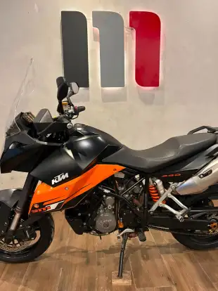 KTM-SUPERMOTO 990T-2010