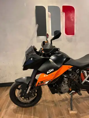 KTM-SUPERMOTO 990T-2010