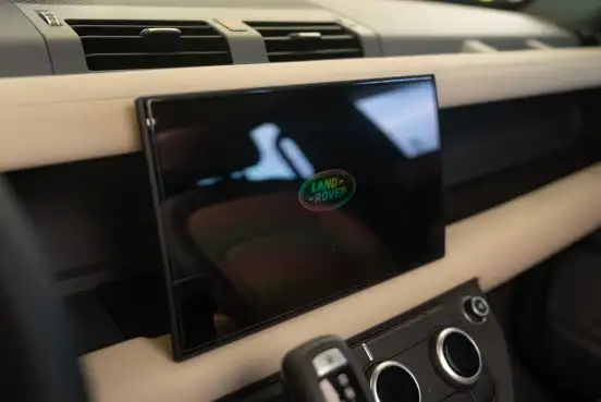 LAND ROVER-DEFENDER-2024