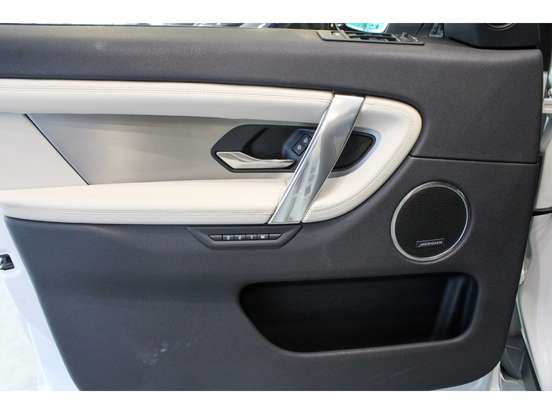 LAND ROVER-DISCOVERY SPORT-2022