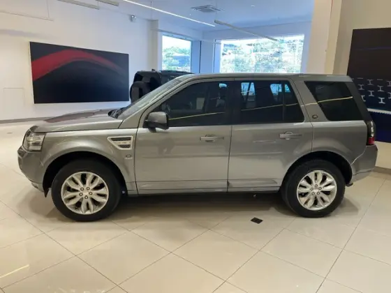 LAND ROVER FREELANDER 2 2.2 SE SD4 16V TURBO DIESEL 4P AUTOMÁTICO