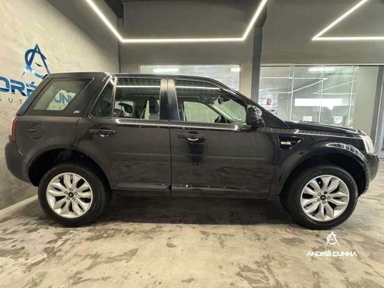 LAND ROVER-FREELANDER 2-2011