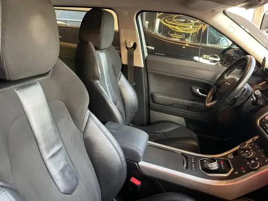 LAND ROVER-RANGE ROVER EVOQUE-2.0 PURE 4WD 16V GASOLINA 4P AUTOMÁTICO LAND ROVER-RANGE ROVER EVOQUE-2015