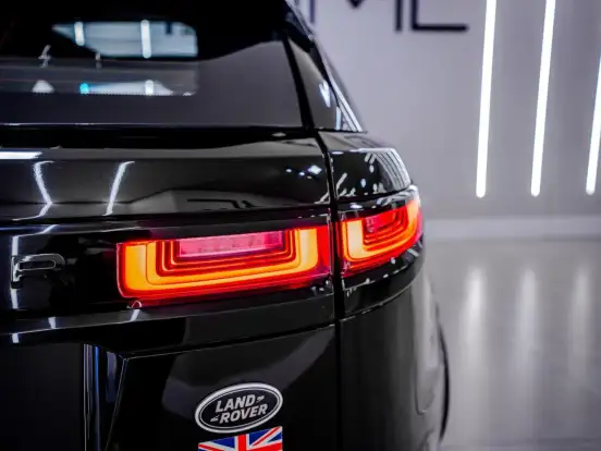 LAND ROVER-RANGE ROVER VELAR-2.0 P300 GASOLINA R-DYNAMIC SE AUTOMÁTICO LAND ROVER-RANGE ROVER VELAR-2019