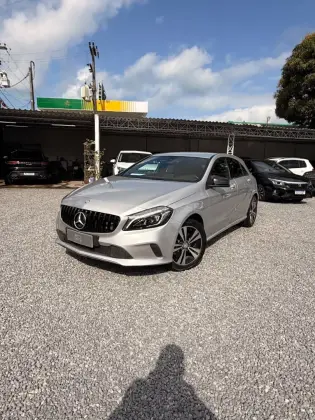 MERCEDES-BENZ A 200 1.6 TURBO 16V FLEX 4P AUTOMÁTICO