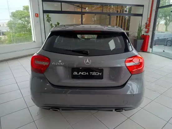 MERCEDES-BENZ-A 200-1.6 TURBO STYLE 16V GASOLINA 4P AUTOMÁTICO MERCEDES-BENZ-A 200-2013