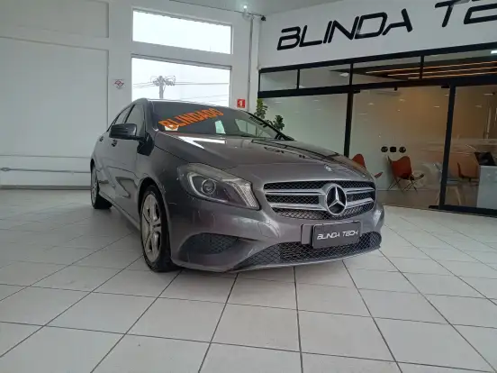 MERCEDES-BENZ-A 200-2013