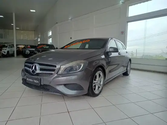 MERCEDES-BENZ-A 200-2013