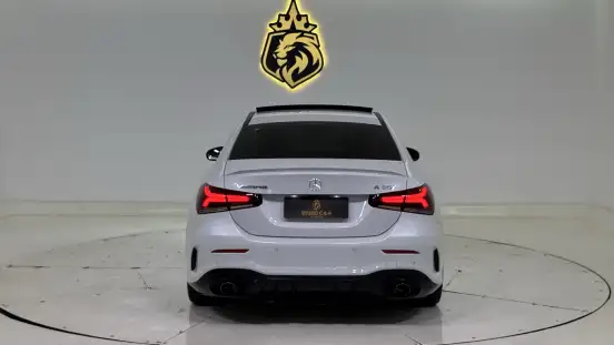 MERCEDES-BENZ-A 35 AMG-2021