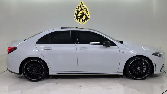 MERCEDES-BENZ-A 35 AMG-2021