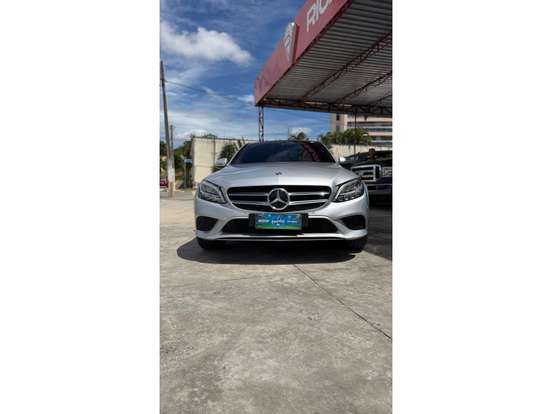 MERCEDES-BENZ-C 180-2019