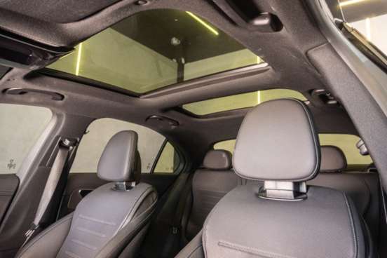 MERCEDES-BENZ-C 200-2024