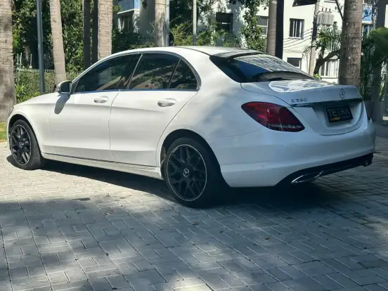MERCEDES-BENZ-C 250-2017