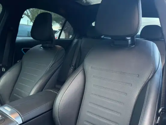 MERCEDES-BENZ-C 300-2023