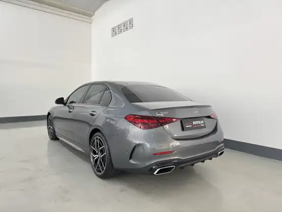 MERCEDES-BENZ-C 300-2025
