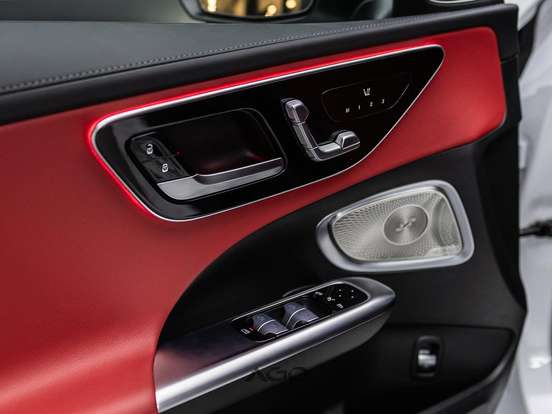 MERCEDES-BENZ-C 300-2026
