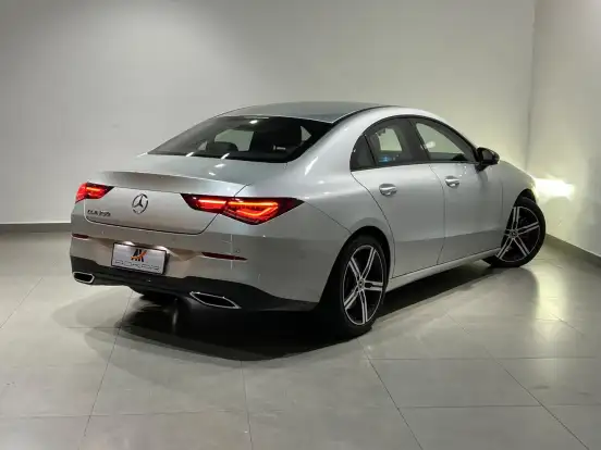MERCEDES-BENZ-CLA 250-2.0 CGI GASOLINA 7G-DCT MERCEDES-BENZ-CLA 250-2022