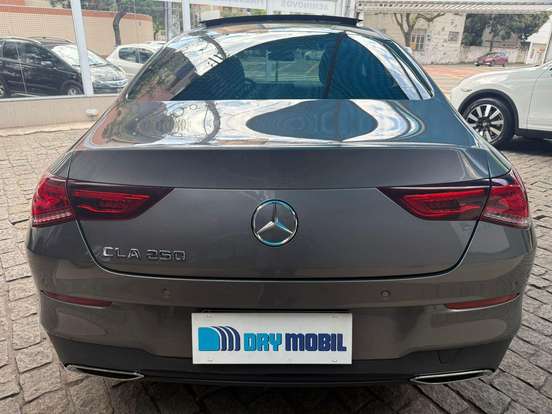 MERCEDES-BENZ-CLA 250-2.0 CGI GASOLINA 7G-DCT MERCEDES-BENZ-CLA 250-2022