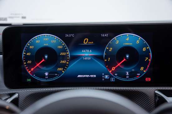 MERCEDES-BENZ-CLA 35 AMG-2020