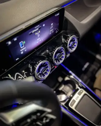 MERCEDES-BENZ-GLA 200-2026