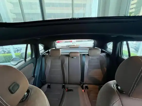 MERCEDES-BENZ-GLA 200-2026