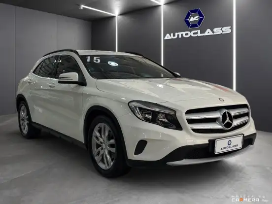 MERCEDES-BENZ-GLA 200-2015