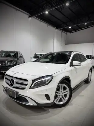 MERCEDES-BENZ-GLA 200-2014