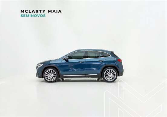 MERCEDES-BENZ-GLA 200-2022