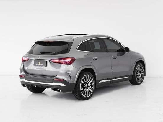 MERCEDES-BENZ-GLA 200-1.3 MHEV AMG LINE 7G-DCT MERCEDES-BENZ-GLA 200-2024
