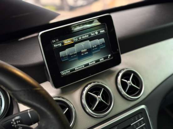MERCEDES-BENZ-GLA 200-1.6 CGI ADVANCE 16V TURBO FLEX 4P AUTOMÁTICO MERCEDES-BENZ-GLA 200-2016