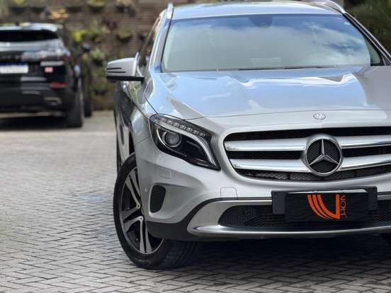MERCEDES-BENZ-GLA 200-1.6 CGI ADVANCE 16V TURBO FLEX 4P AUTOMÁTICO MERCEDES-BENZ-GLA 200-2017