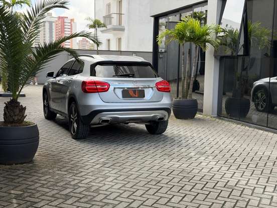 MERCEDES-BENZ-GLA 200-1.6 CGI ADVANCE 16V TURBO FLEX 4P AUTOMÁTICO MERCEDES-BENZ-GLA 200-2017