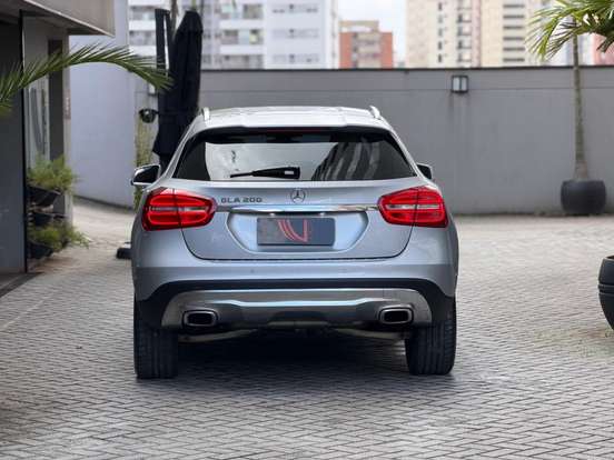 MERCEDES-BENZ-GLA 200-1.6 CGI ADVANCE 16V TURBO FLEX 4P AUTOMÁTICO MERCEDES-BENZ-GLA 200-2017