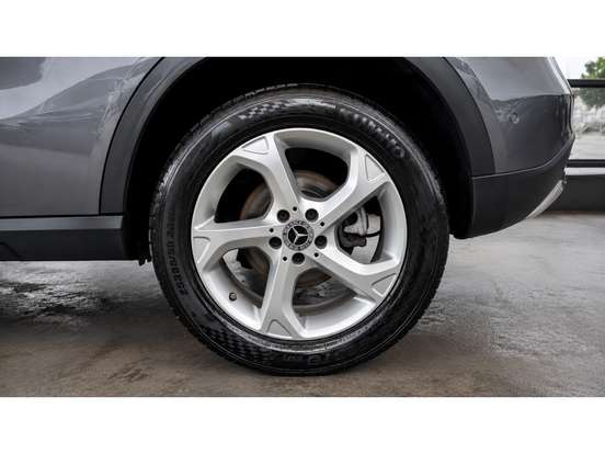 MERCEDES-BENZ-GLA 200-2019
