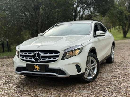 MERCEDES-BENZ-GLA 200-1.6 CGI FLEX STYLE 7G-DCT MERCEDES-BENZ-GLA 200-2018