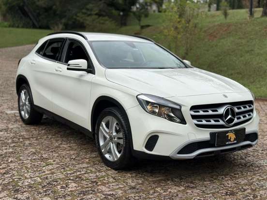 MERCEDES-BENZ-GLA 200-1.6 CGI FLEX STYLE 7G-DCT MERCEDES-BENZ-GLA 200-2018