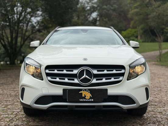 MERCEDES-BENZ-GLA 200-1.6 CGI FLEX STYLE 7G-DCT MERCEDES-BENZ-GLA 200-2018