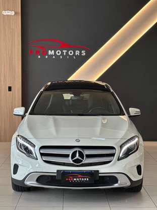 MERCEDES-BENZ-GLA 200-2014