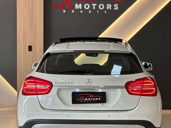 MERCEDES-BENZ-GLA 200-1.6 CGI VISION BLACK EDITION 16V TURBO GASOLINA 4P AUTOMÁTICO MERCEDES-BENZ-GLA 200-2014
