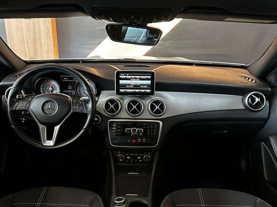MERCEDES-BENZ-GLA 200-1.6 CGI VISION BLACK EDITION 16V TURBO GASOLINA 4P AUTOMÁTICO MERCEDES-BENZ-GLA 200-2014