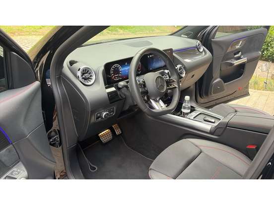 MERCEDES-BENZ-GLA 35 AMG-2.0 MHEV 4MATIC SPEEDSHIFT MERCEDES-BENZ-GLA 35 AMG-2024