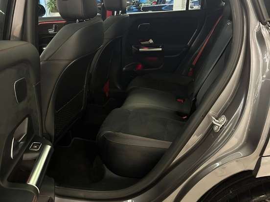 MERCEDES-BENZ-GLA 35 AMG-2.0 MHEV 4MATIC SPEEDSHIFT MERCEDES-BENZ-GLA 35 AMG-2024