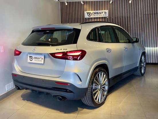 MERCEDES-BENZ-GLA 35 AMG-2.0 MHEV 4MATIC SPEEDSHIFT MERCEDES-BENZ-GLA 35 AMG-2023
