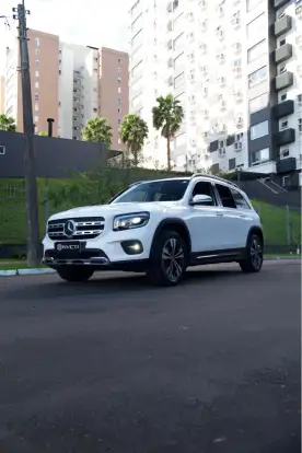 MERCEDES-BENZ-GLB 200-2021