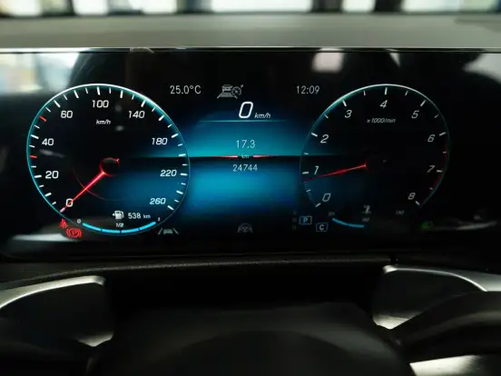 MERCEDES-BENZ-GLB 200-1.3 CGI GASOLINA PROGRESSIVE 7G-DCT MERCEDES-BENZ-GLB 200-2023