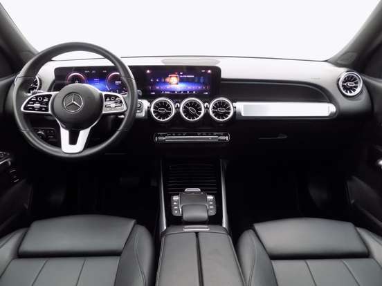 MERCEDES-BENZ-GLB 200-2020